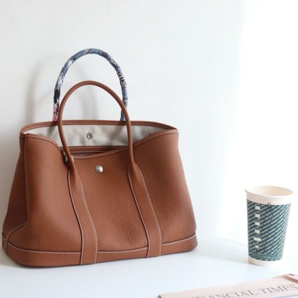 99% NEW GARDEN PARTY 36, GOLD LEATHER, PICS UPDATED! - Picture 2 of 14